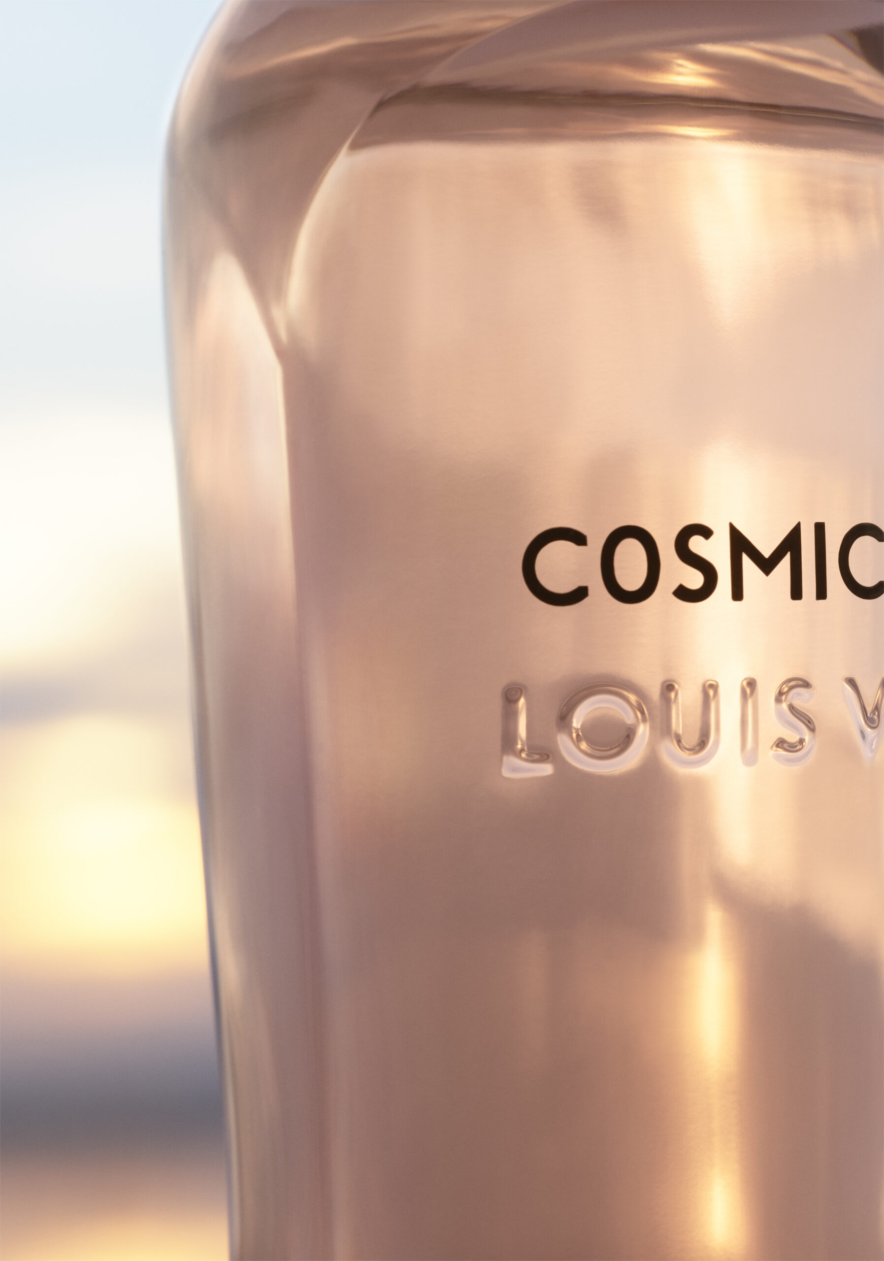 A quoi ressemblent les 5 nouveaux parfums Louis Vuitton designés par Frank  Gehry pour ?