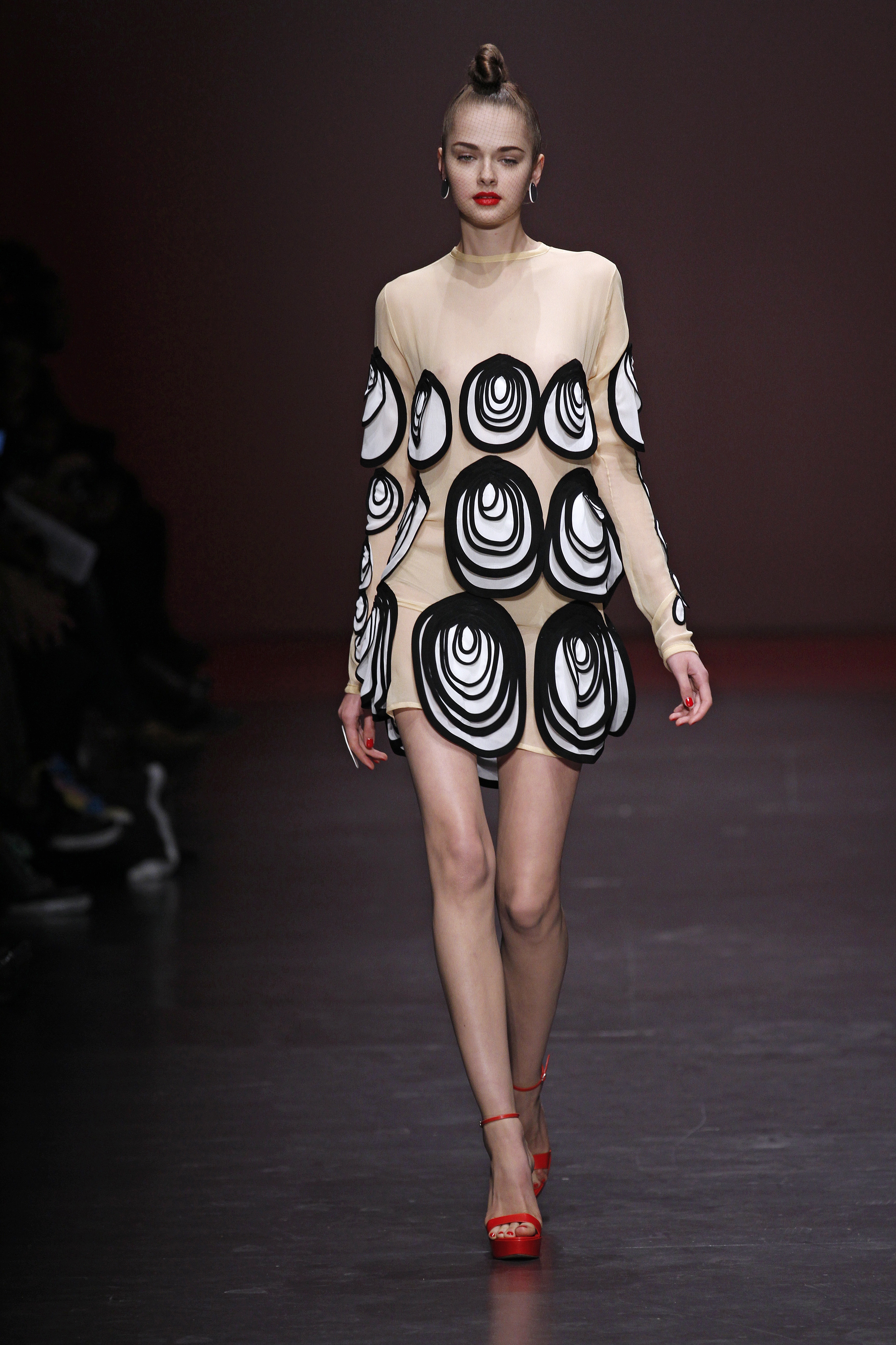 INGRID VLASOV SS2011 PARIS 10/5/2010