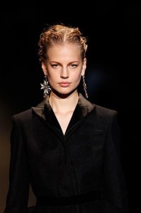 2alberta-ferretti-milan-fashion-week-fall-winter-2013