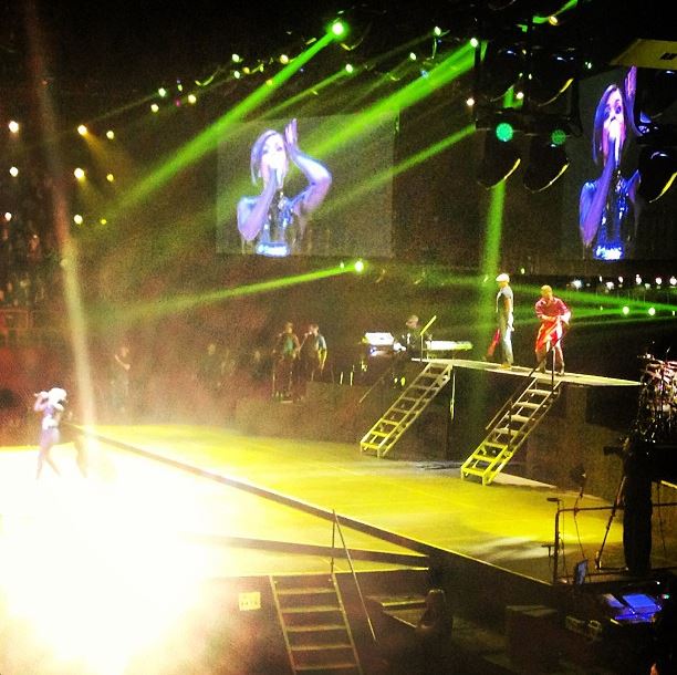 Bercy 2013 Girl on Fire