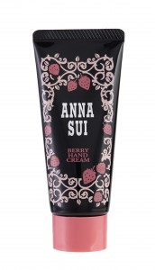 Anna Sui - Crème pour les mains aux fruits rouges