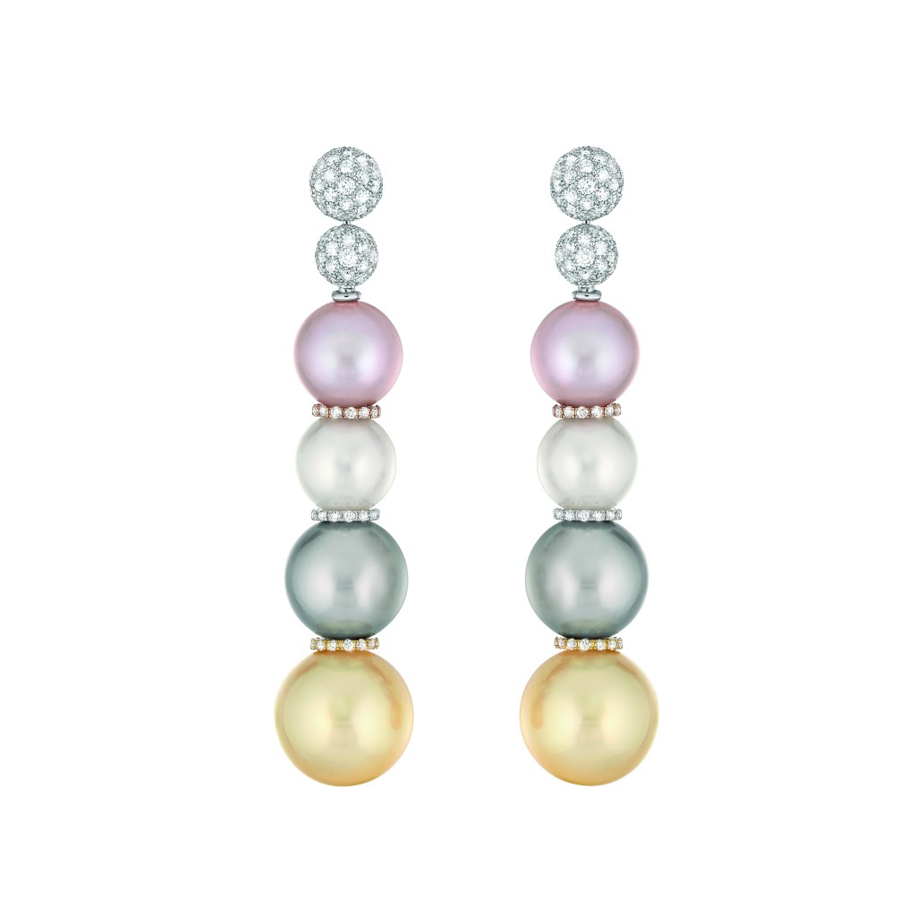 Boucles d'oreilles « Perles Swing » en or blanc, jaune et rose 18 carats, diamants, perles de culture des Mers du Sud, de Tahiti et d'eau douce.  