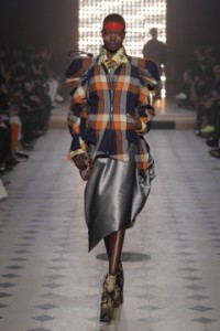 GoldLabel_AW1415_Cat_Low_30-240x359