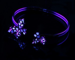 bracelet 3 lumiere noire