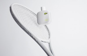 Flacon mis en scène raquette