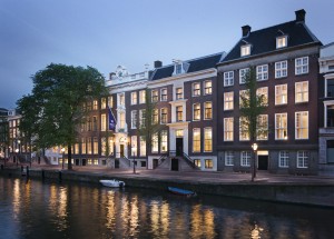 WA Amsterdam Exterior
