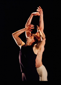 Les Etoiles du XXIe siècle OBJETS VIVANTS D'EXCEPTION 12 soloists from the world's greatest Maisons de Danse will embody 