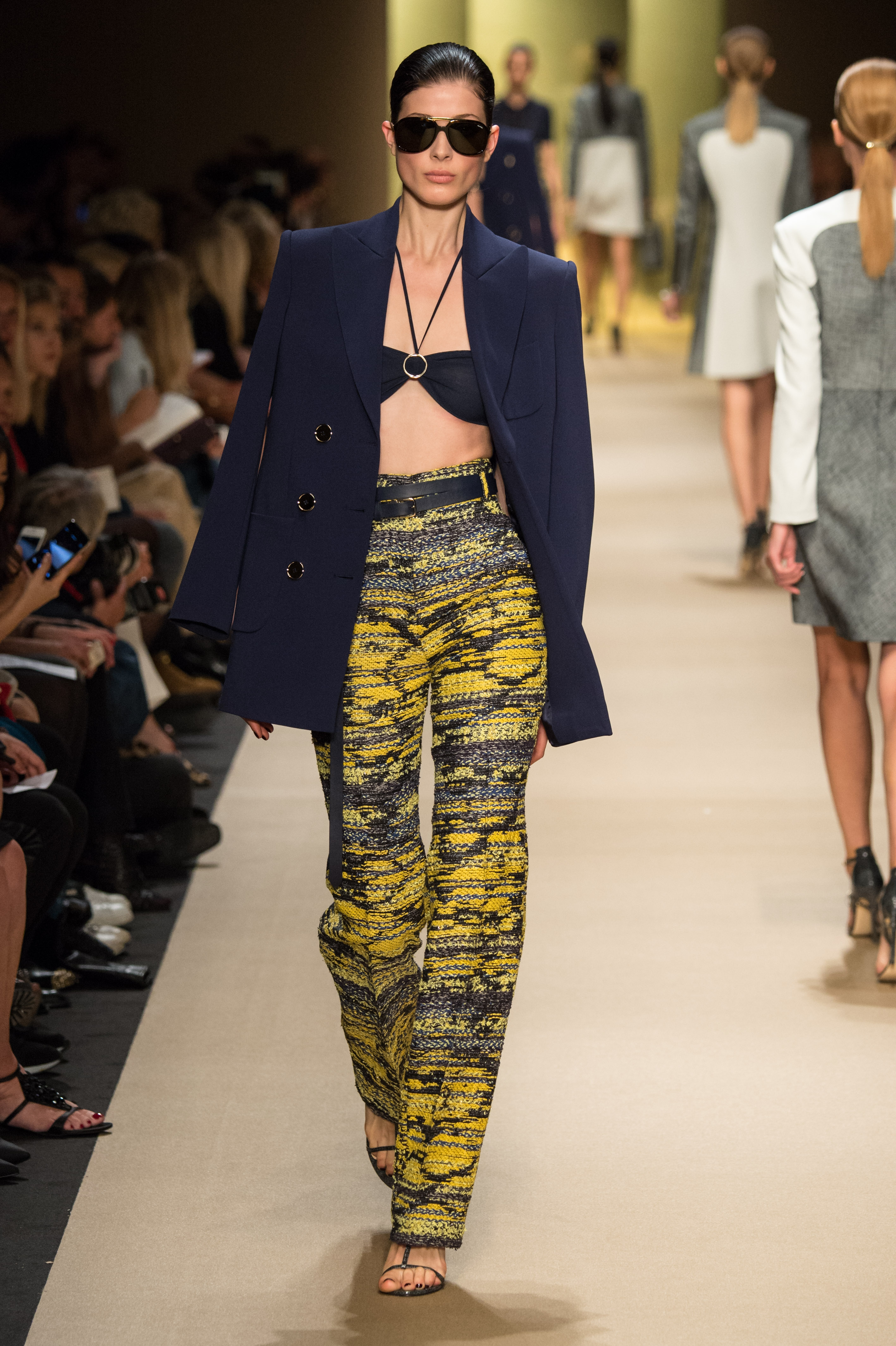 Pixelformula Womenswear Summer 2015 Ready To Wear Paris Guy Laroche
