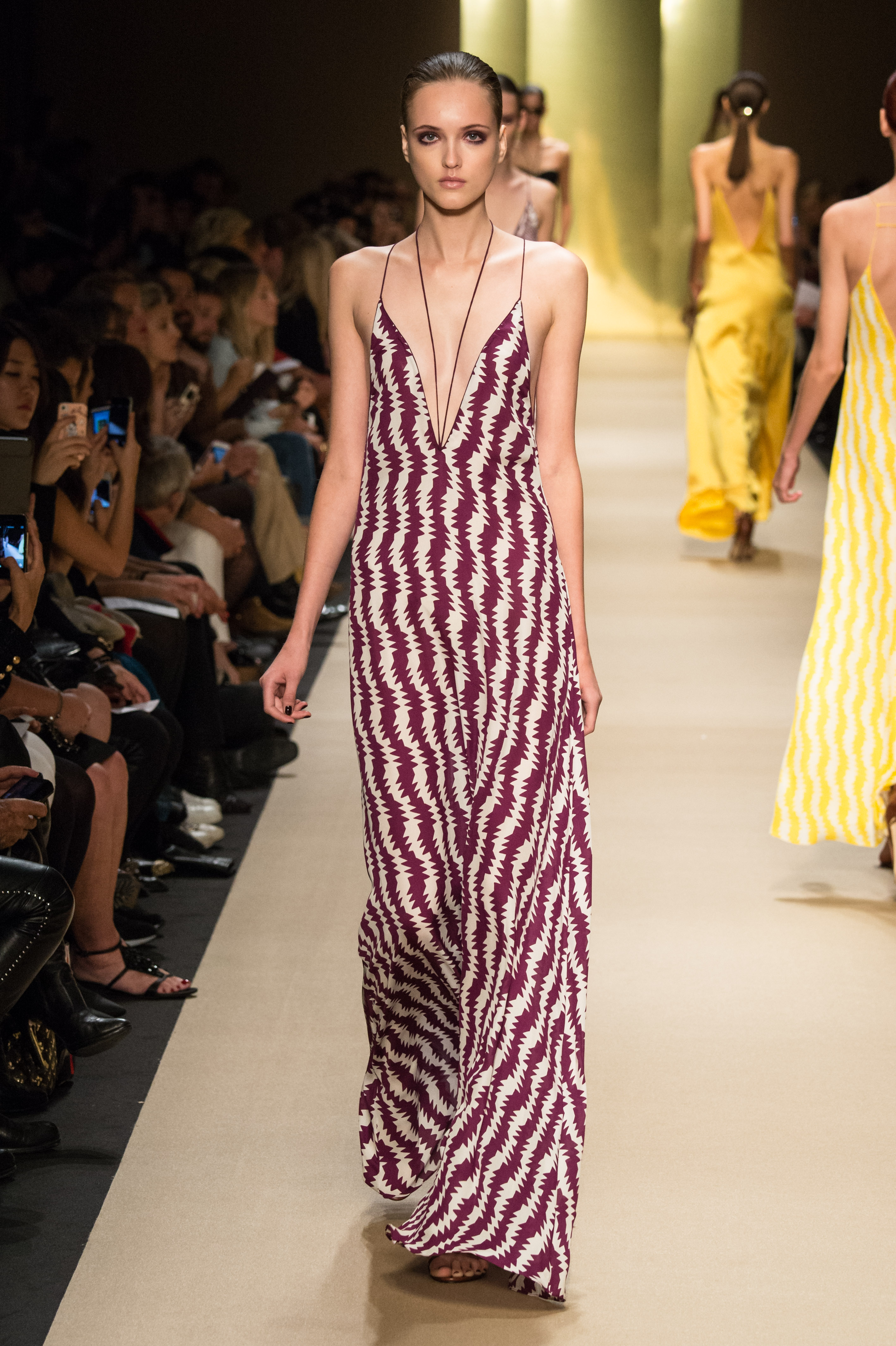 Pixelformula Womenswear Summer 2015 Ready To Wear Paris Guy Laroche