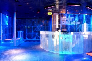 ABSOLUT_ICEBAR_LONDON_04
