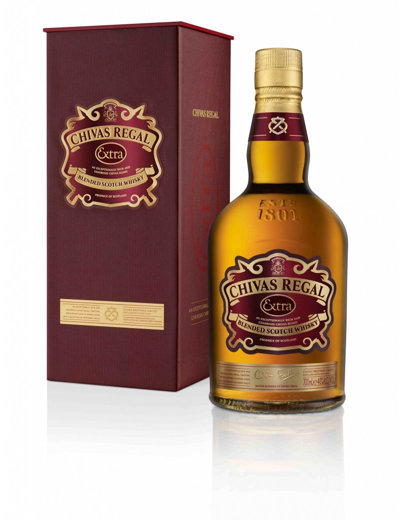 Chivas Regal Extra packshot + case