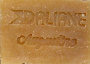 Daliane - Savon Augustine seul HD