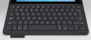 protective-case-with-integrated-keyboard-for-ipad
