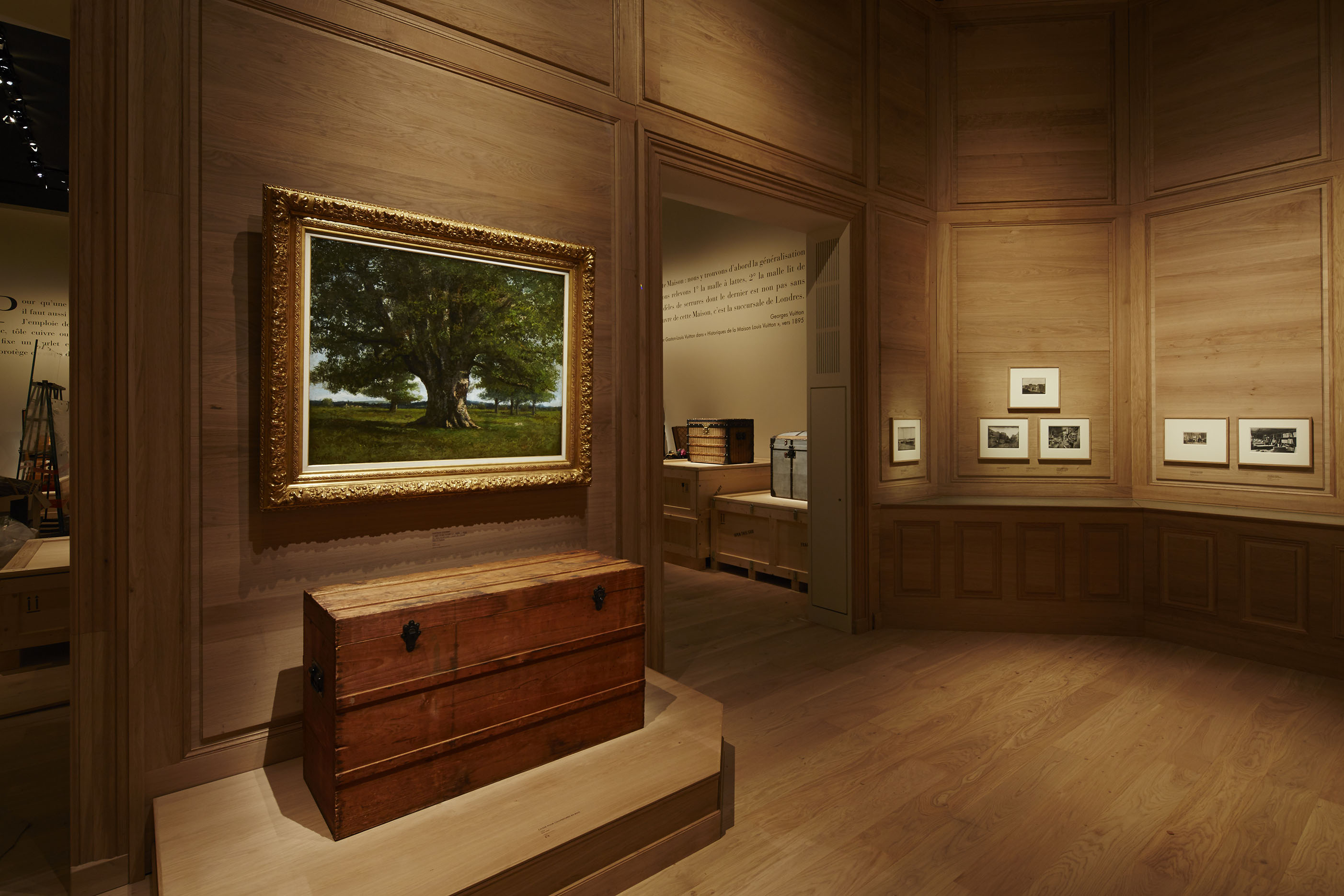 1233_LV_15 12 02_Expo VVV