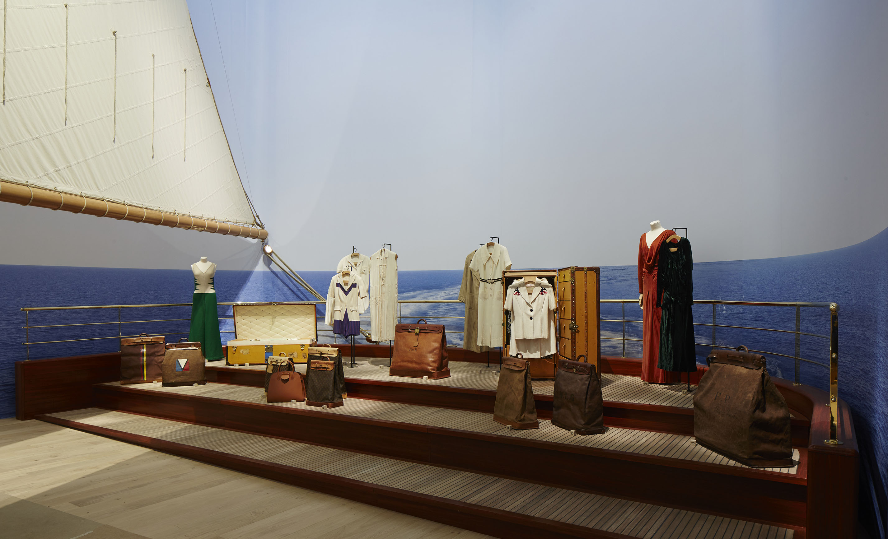 1410_LV_15 12 02_Expo VVV