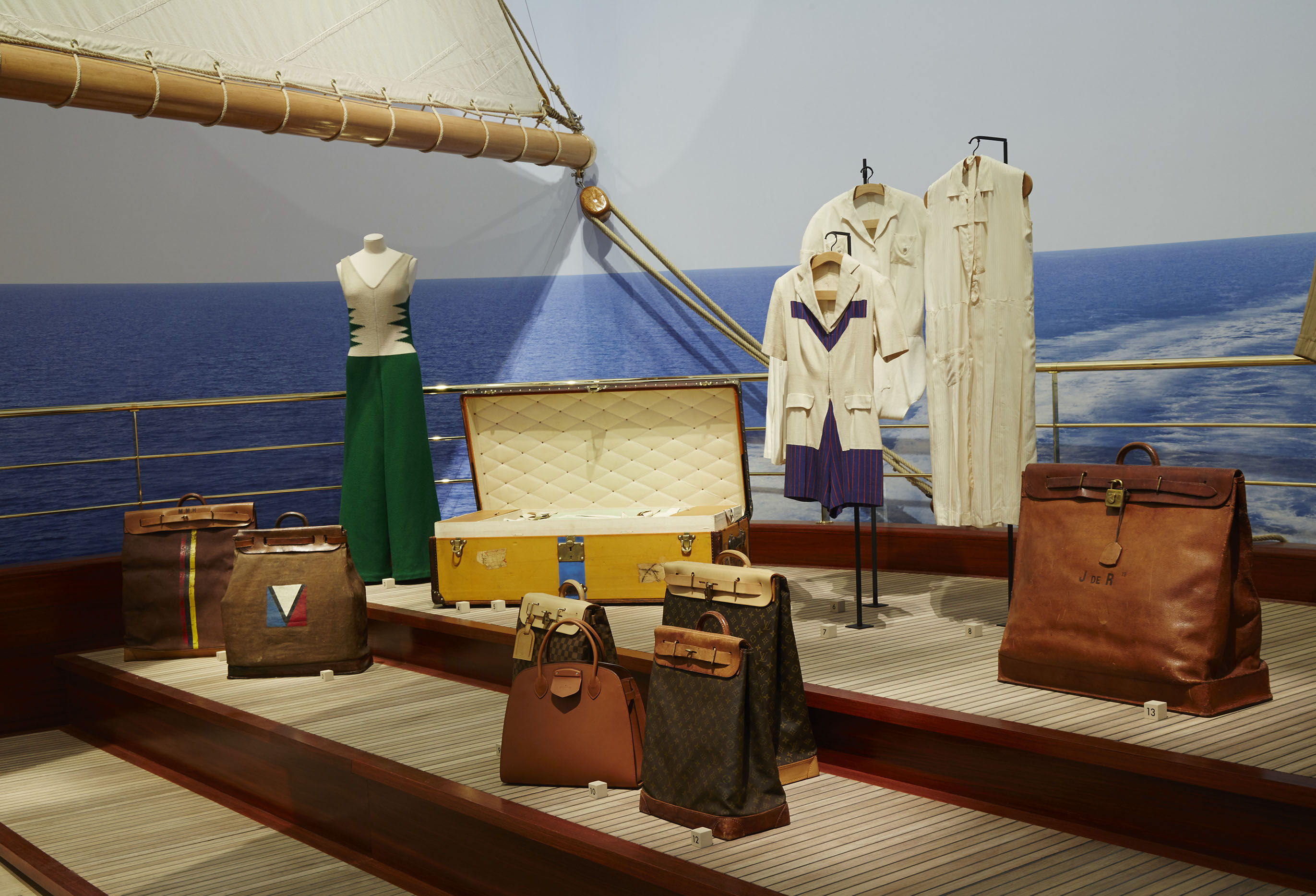 1491_LV_15 12 02_Expo VVV