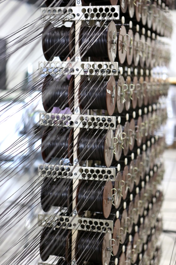 Ermenegildo Zegna_Pelle Tessuta_Loom_06 - bass def