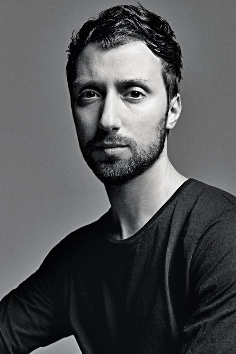 Anthony_VACCARELLO_Directeur_Artistique_Yves_Saint_Laurent_Slimane_5