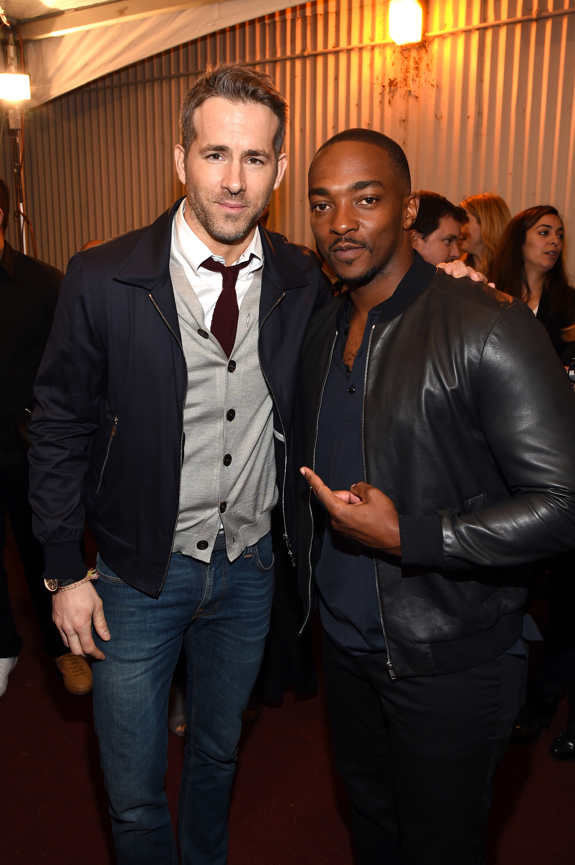 BURBANK, CALIFORNIA - APRIL 09:  (EXCLUSIVE ACCESS, SPECIAL RATES APPLY) Actors Ryan Reynolds (L) and Anthony Mackie attend the 2016 MTV Movie Awards at Warner Bros. Studios on April 9, 2016 in Burbank, California.  MTV Movie Awards airs April 10, 2016 at 8pm ET/PT.  (Photo by Larry Busacca/MTV1415/Getty Images for MTV)