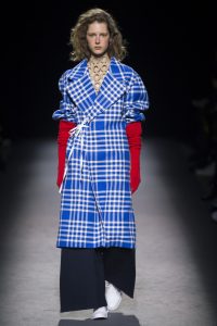 JACQUEMUS-FW16-23-852x1280