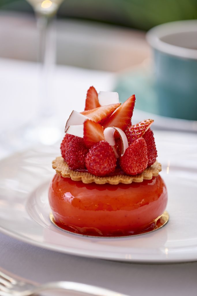 Fraises Ciflorettes et Noix de Coco - Afternoon Tea 100% Vegan - Shangri-La Hotel, Paris @Winkelmann1