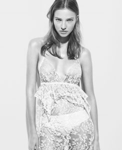 LA PERLA FW16-17 ADV CAMPAIGN PHOTO CREDIT @Mert Alas & Marcus Piggott; Model@Sasha Luss (1)