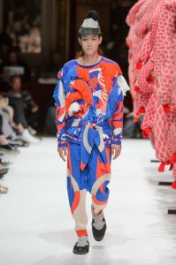 defile-henrik-vibskov-printemps-ete-2017-paris-look-23