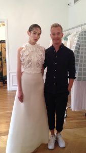 A droite, le créateur Claes Iversen