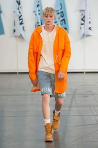 defile-andrea-crews-printemps-ete-2017-paris-look-23