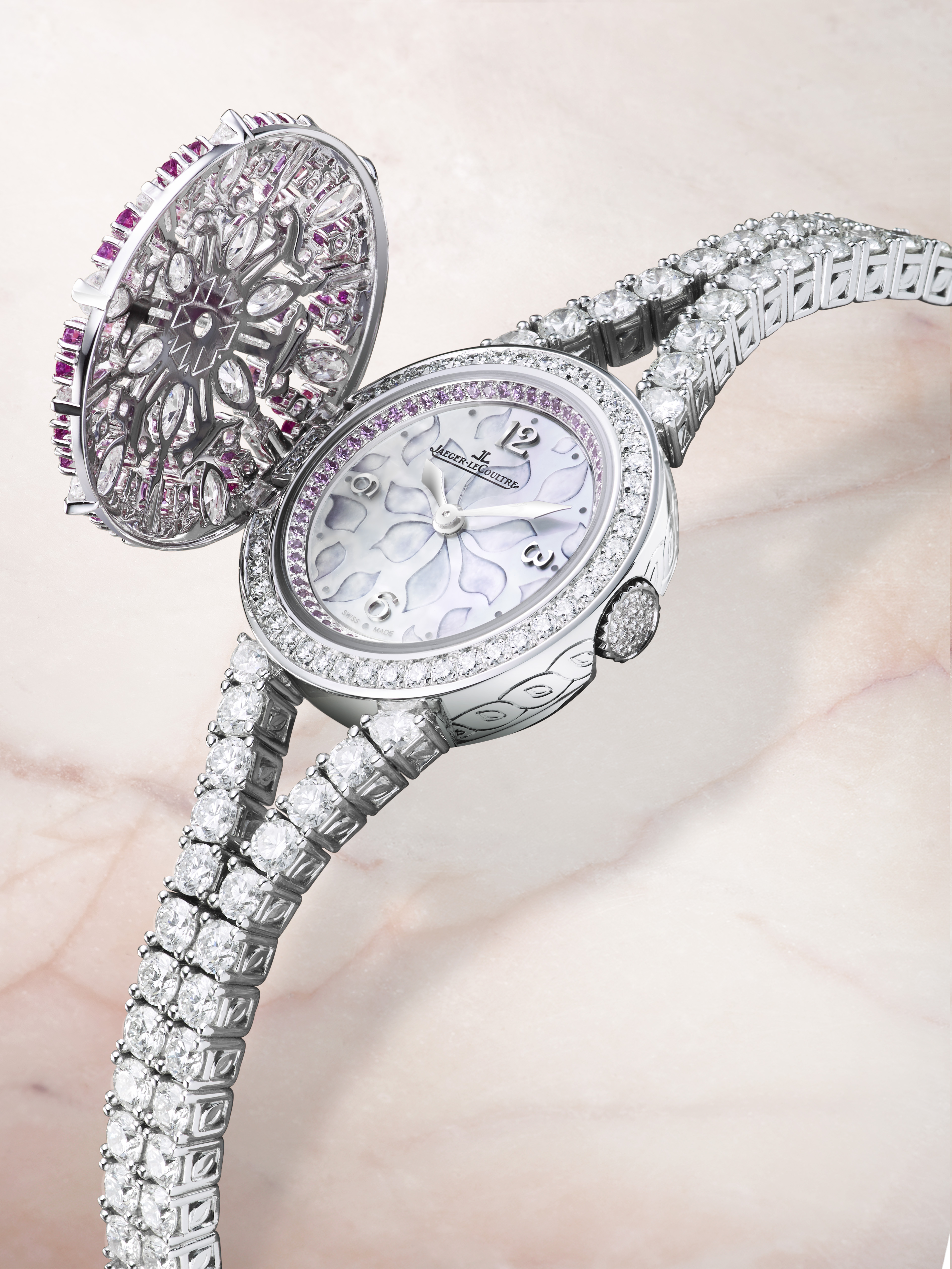 jaeger-lecoultre_rendez-vous_ivy_bg
