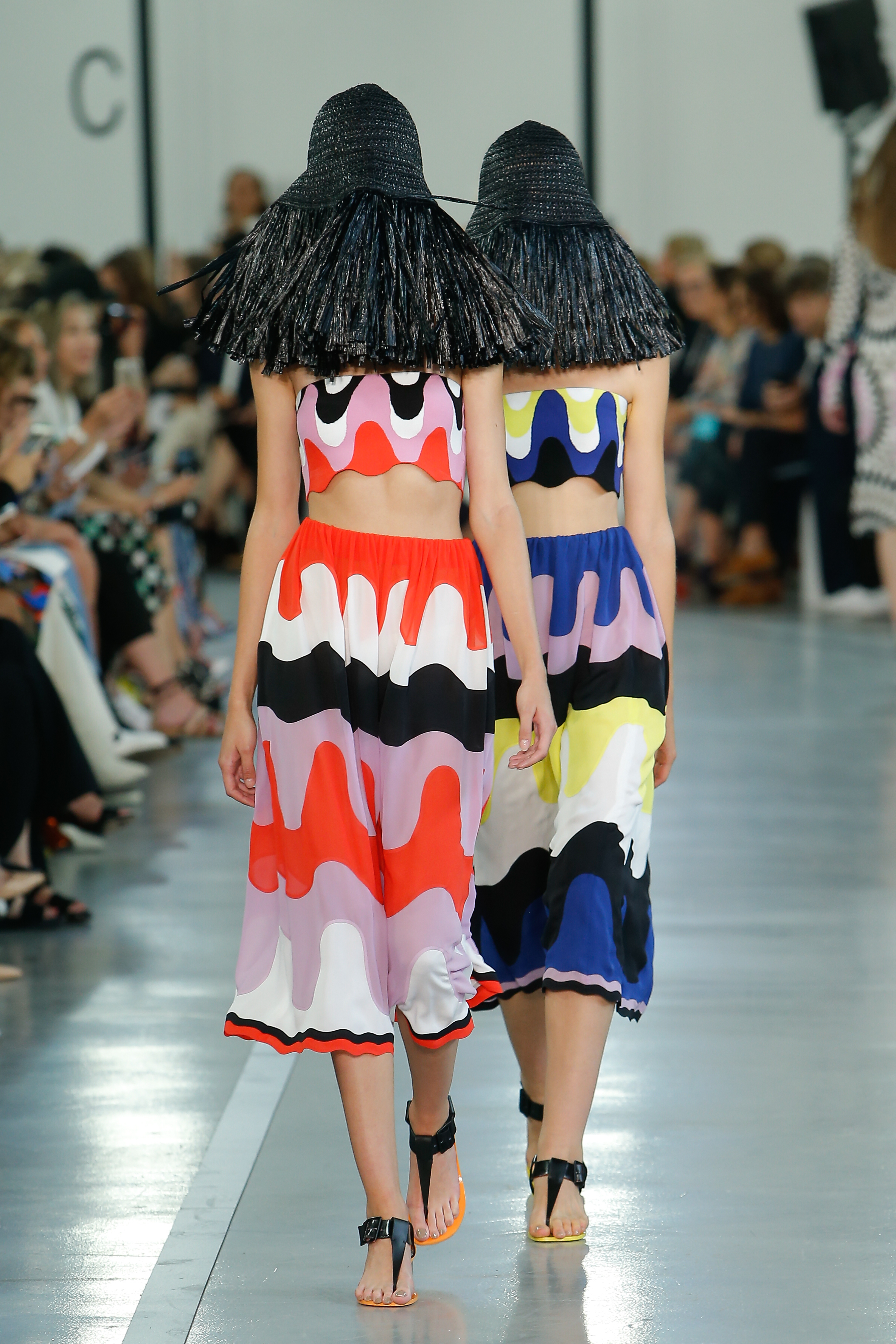 emilio-pucci_ss_2017_look_31