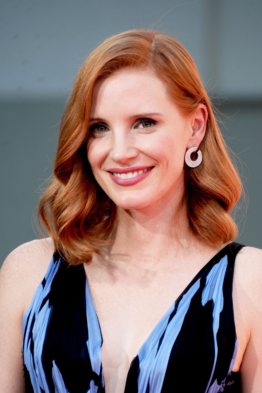 HOLLYWOOD, CA - NOVEMBER 03:  Actress Jessica Chastain poses for a photo during her Hand and Footprint Ceremony at TCL Chinese Theatre on November 3, 2016 in Hollywood, California.  (Photo by Matt Winkelmeyer/Getty Images)