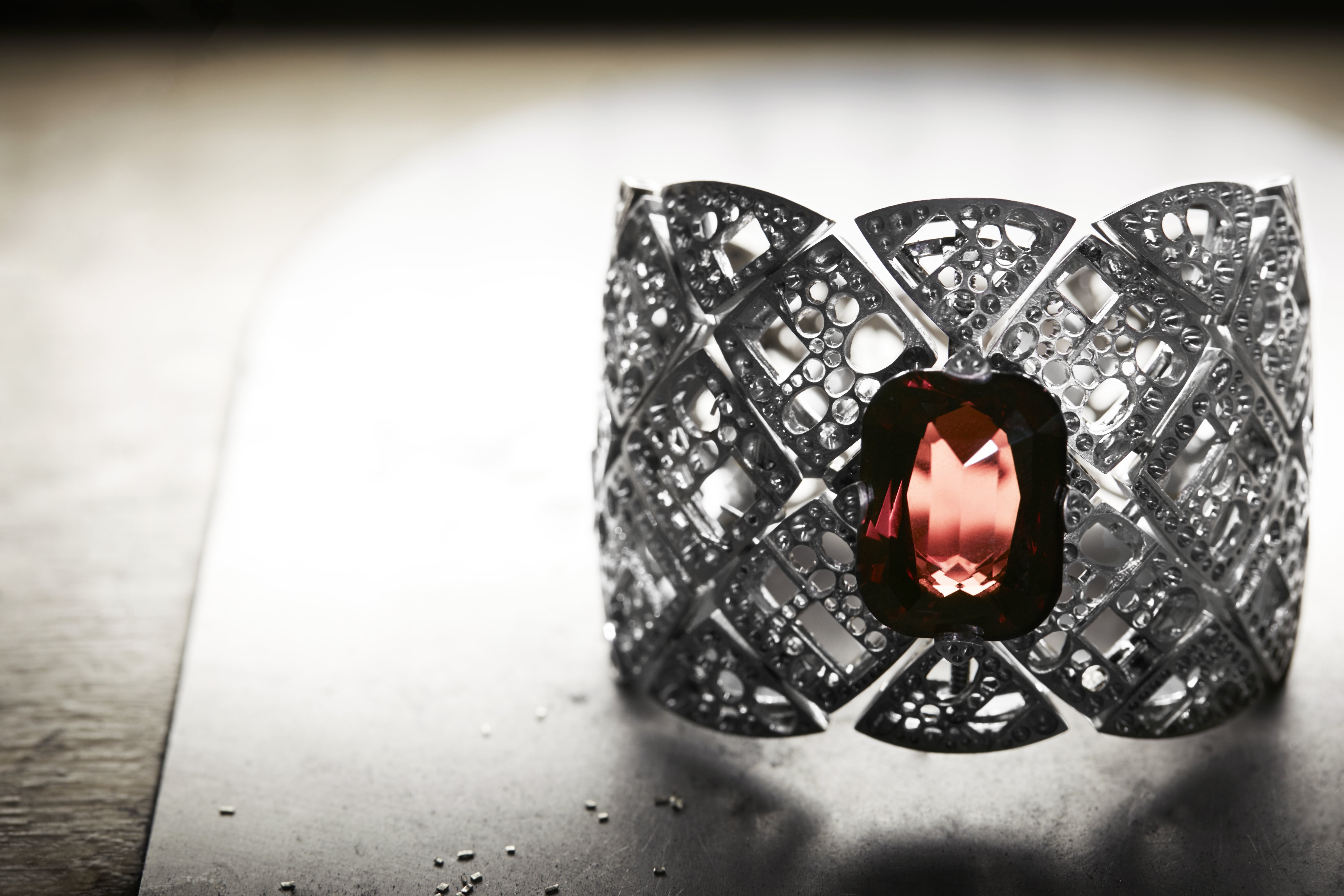 signature-grenat-watch-12-colour