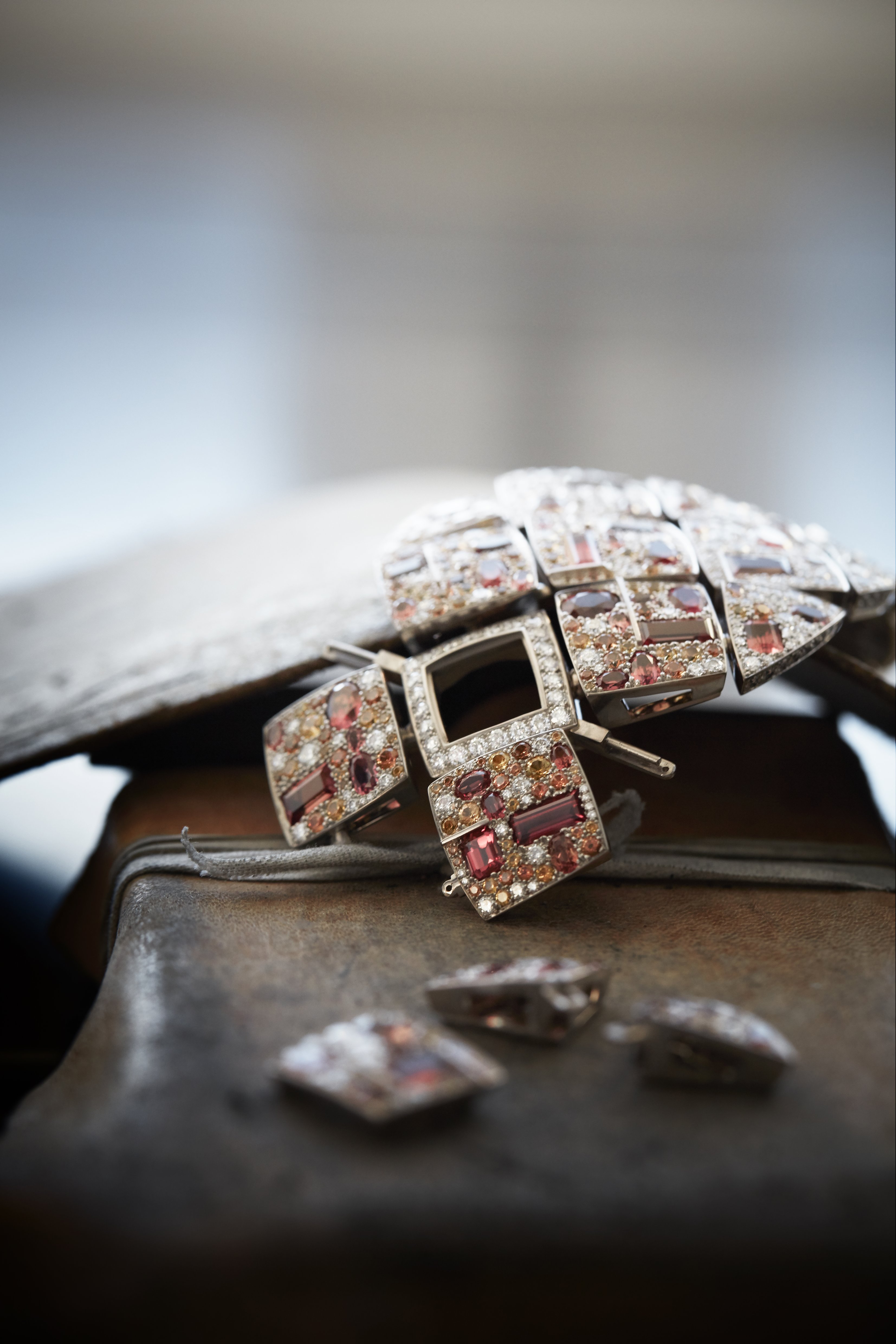 signature-grenat-watch-13-colour