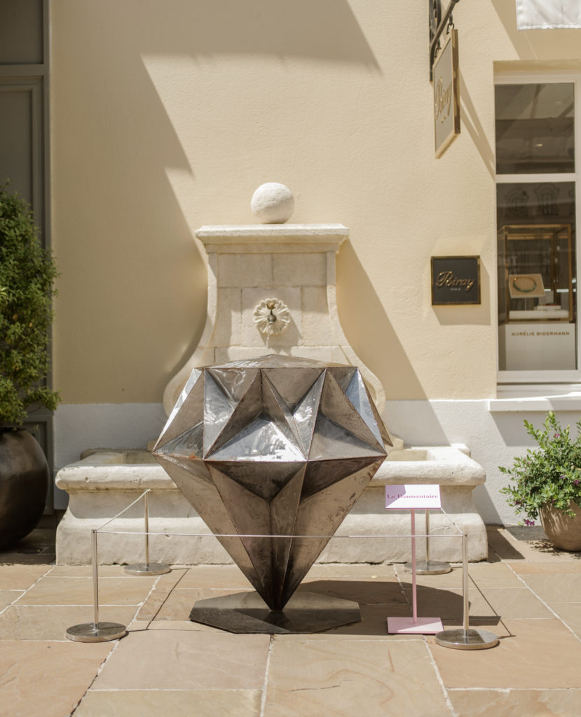 La Vallée Village se transforme en exposition à ciel ouvert