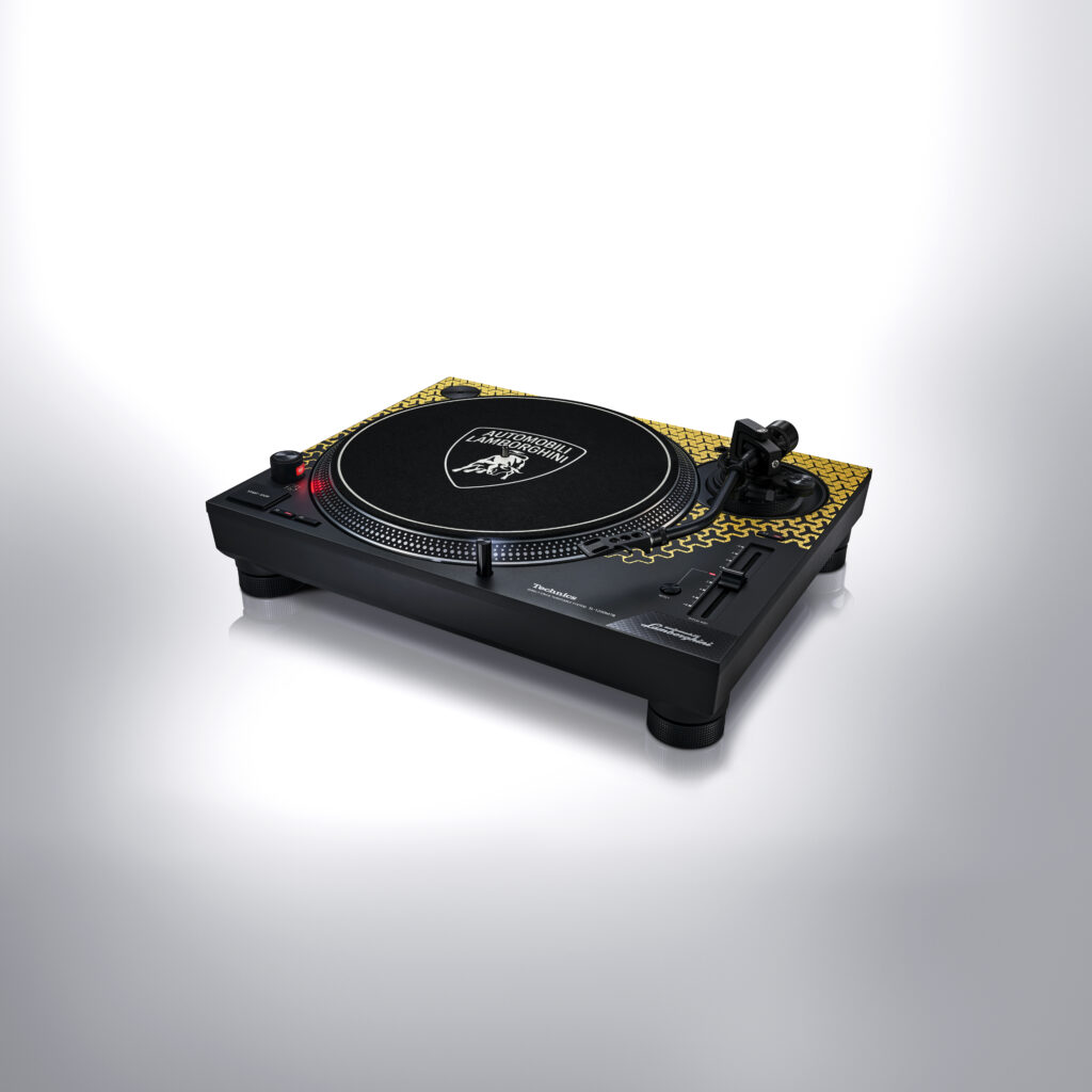 Lancement Platine SL-1200M7B Collaboration Inédite entre Technics Automobili Lamborghini