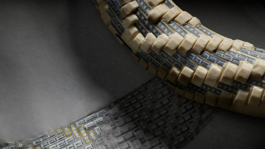 Odyssée Brillance Raffinement: Awakened Hands, Minds Louis Vuitton