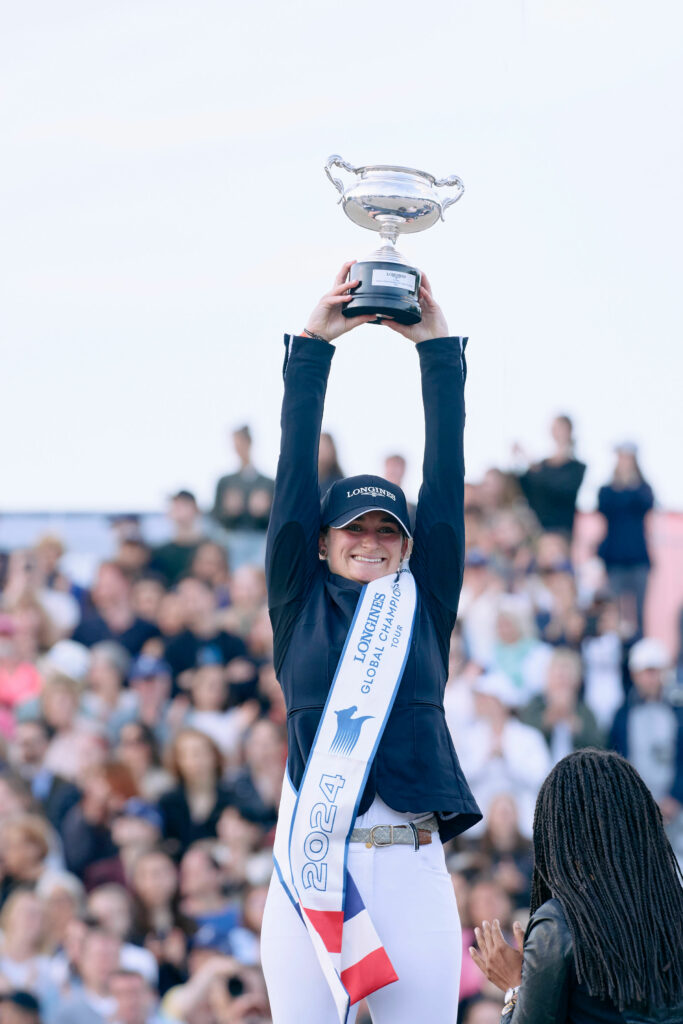 Jeanne Sadran Poiray Victoire Triomphale Longines Paris Eiffel Jumping