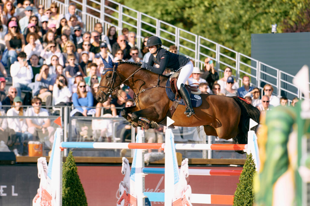 Jeanne Sadran Poiray Victoire Triomphale Longines Paris Eiffel Jumping