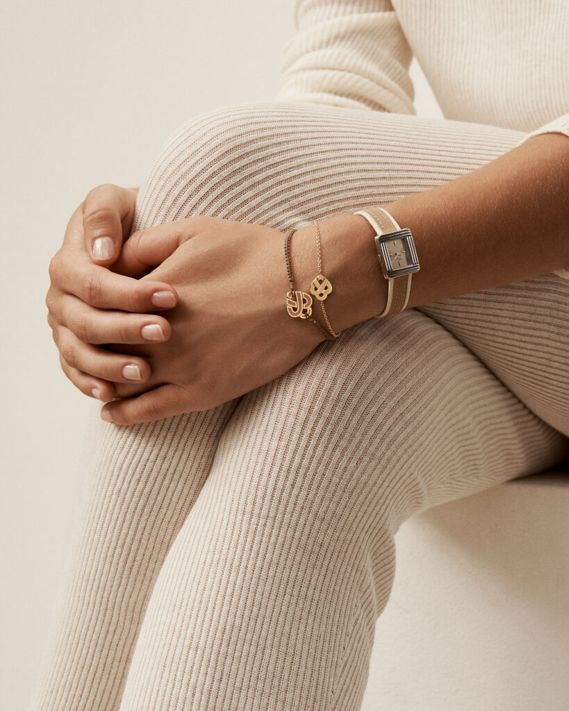 Première Mini Poiray Symbole Luxe Raffinement Travers Trois Décennies