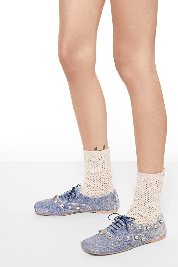 Féminité mythes dans collection Printemps-Été 2025