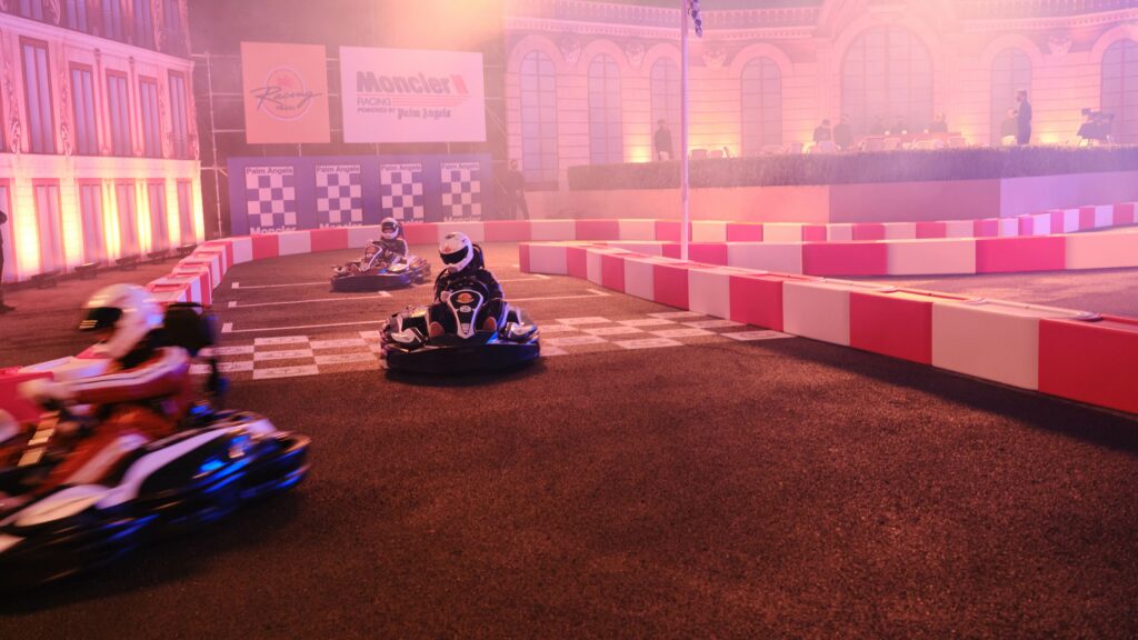 Moncler Présente City Genius Shanghai Créativité Mondiale