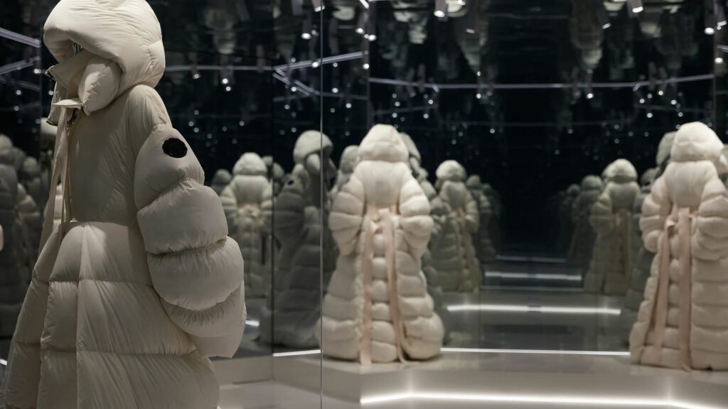 Moncler Présente City Genius Shanghai Créativité Mondiale