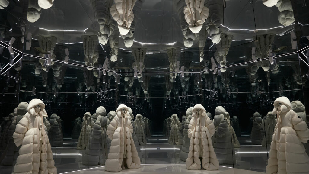 Moncler Présente City Genius Shanghai Créativité Mondiale