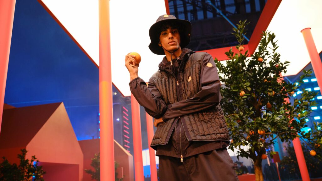 Moncler Présente City Genius Shanghai Créativité Mondiale