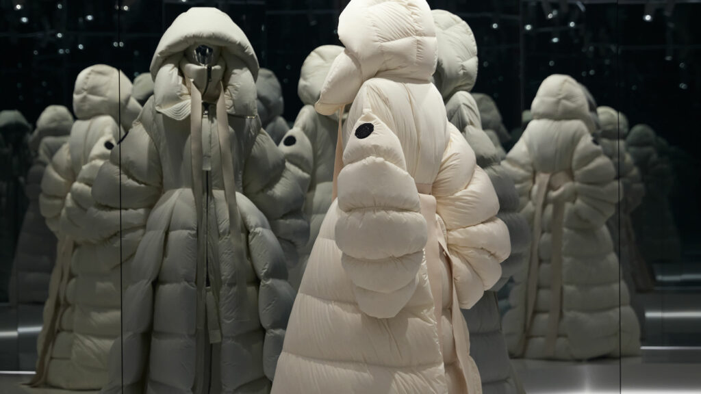 Moncler Présente City Genius Shanghai Créativité Mondiale