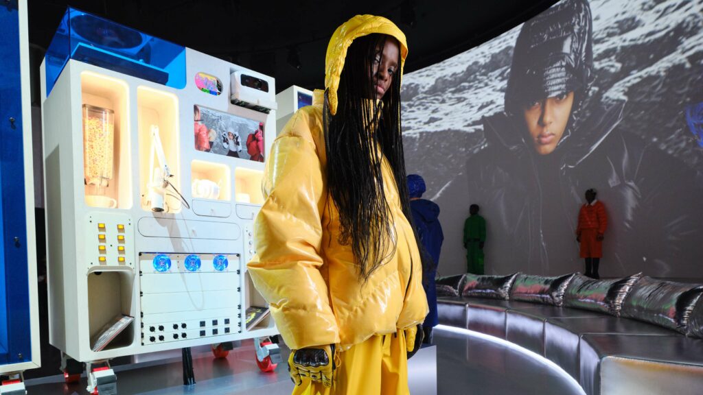 Moncler Présente City Genius Shanghai Créativité Mondiale