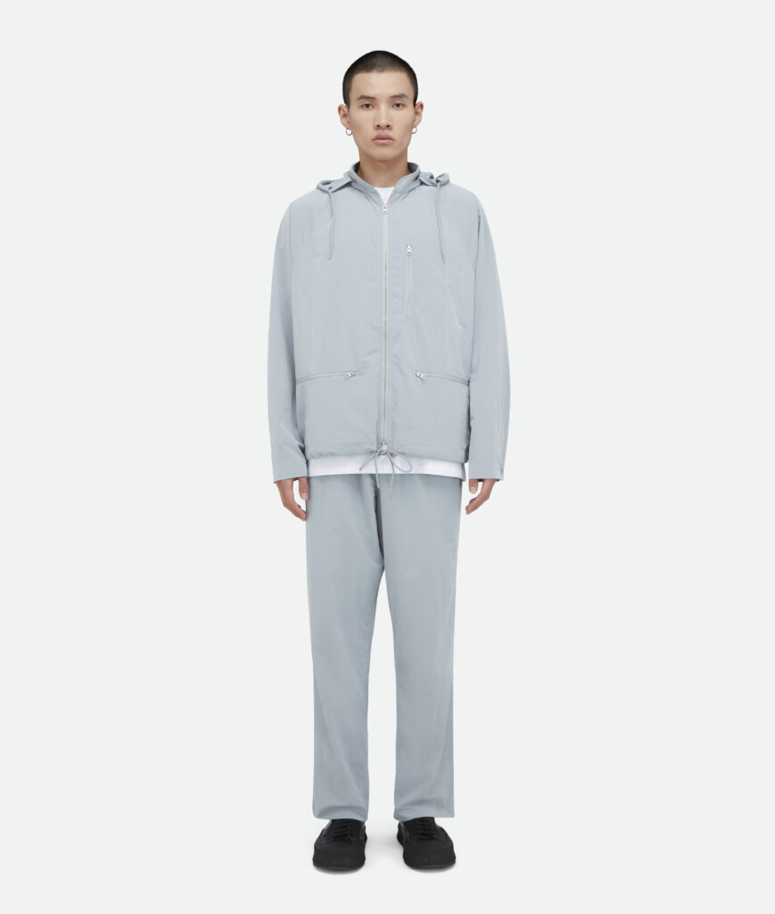 Nothing Réinvente Style Urbain avec Drop Ligne Vêtements