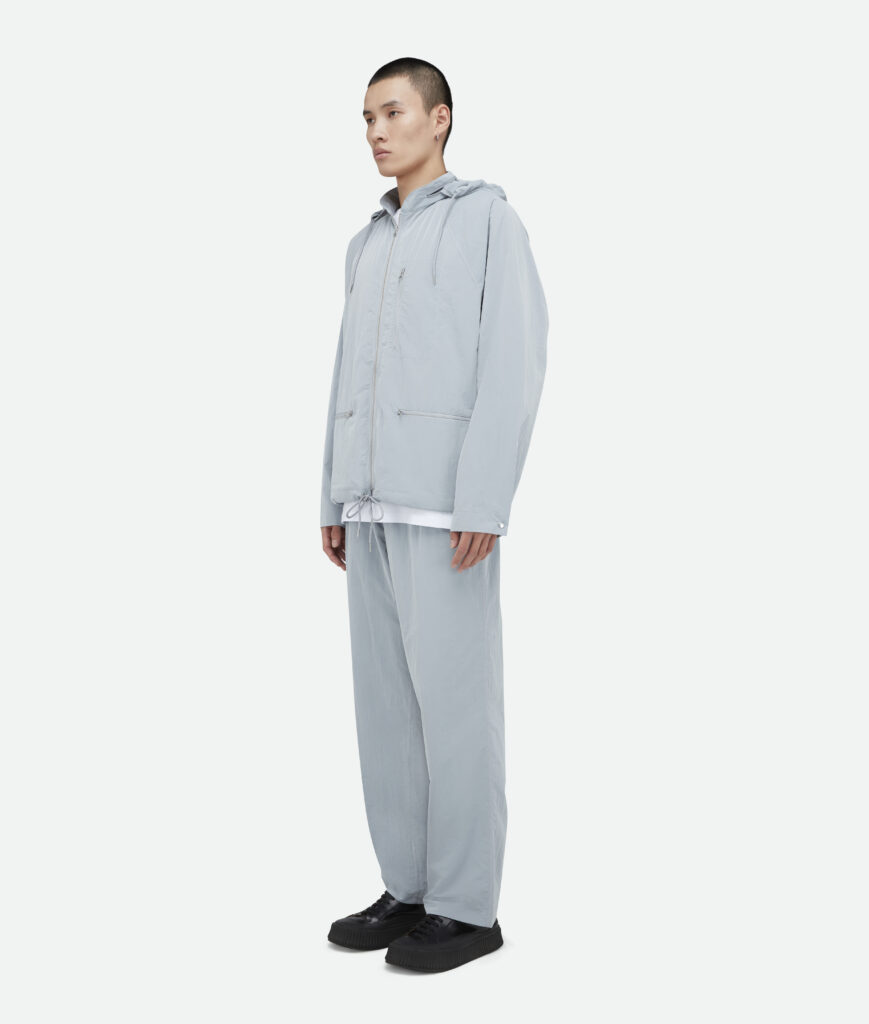 Nothing Réinvente Style Urbain avec Drop Ligne Vêtements