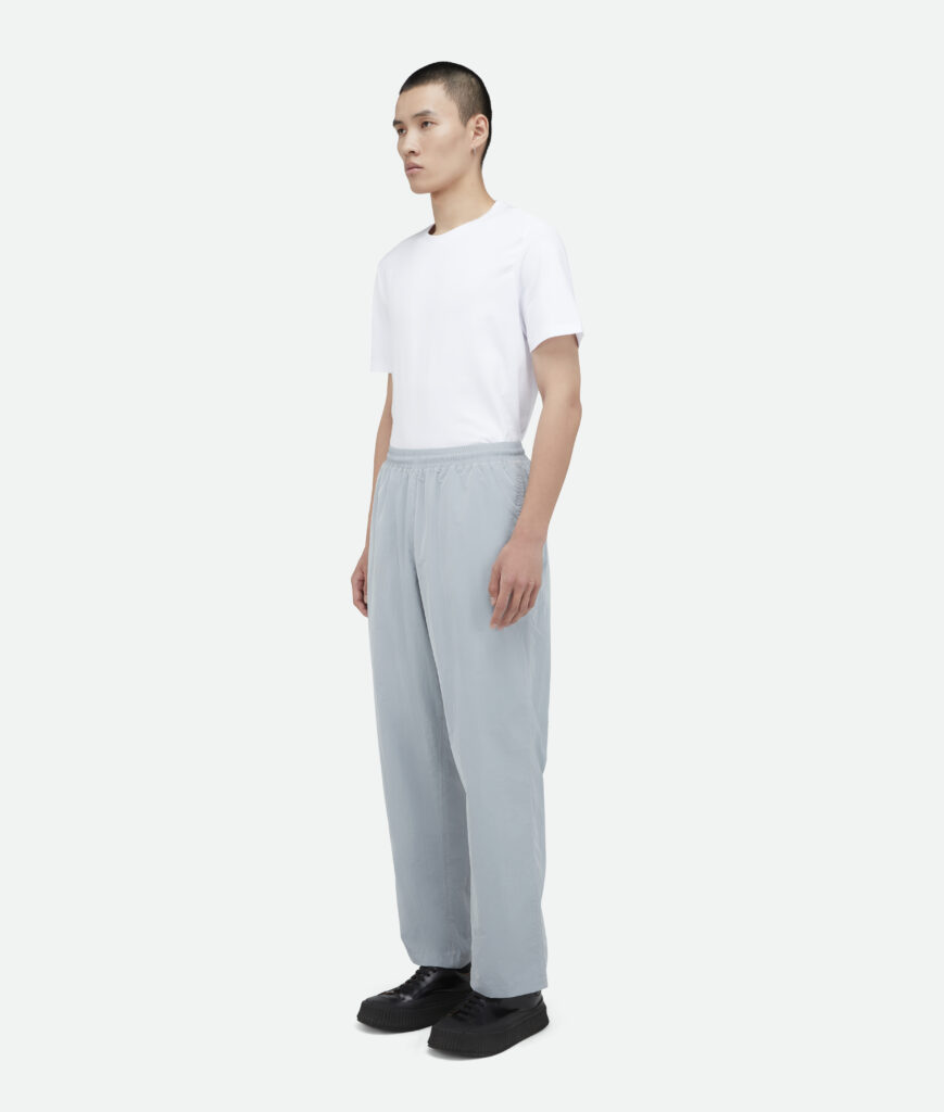 Nothing Réinvente Style Urbain avec Drop Ligne Vêtements